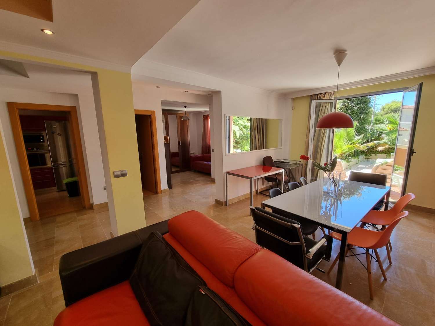 SE ALQUILA  DESDE 26/10/2026-31/05/2027 PRECIOSO ADOSADO EN ARROYO DE LA MIEL (BENALMADENA)