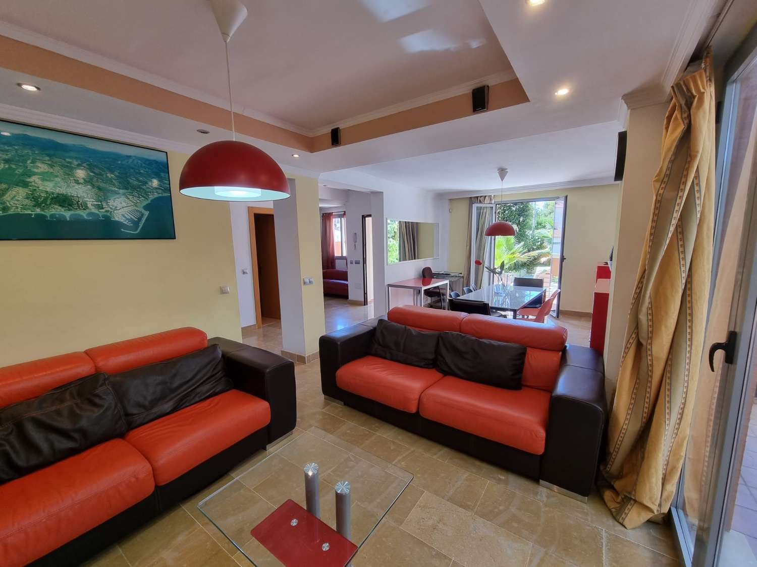 SE ALQUILA  DESDE 26/10/2026-31/05/2027 PRECIOSO ADOSADO EN ARROYO DE LA MIEL (BENALMADENA)