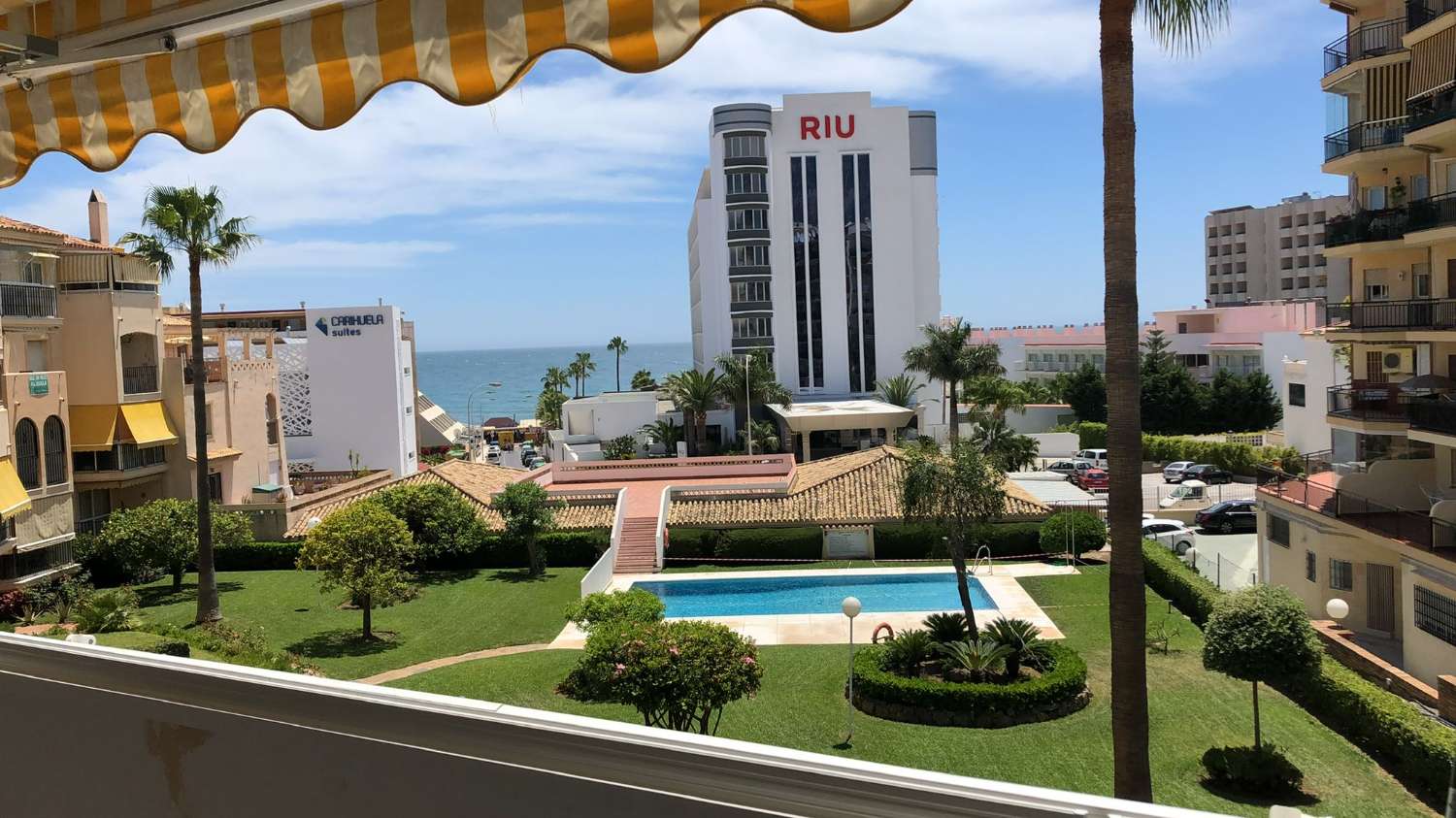 Se alquila hasta 12.6.26 y desde 01/09/2026 - 30/06/2027 bonito estudio con vistas al mar en zona la Carihuela