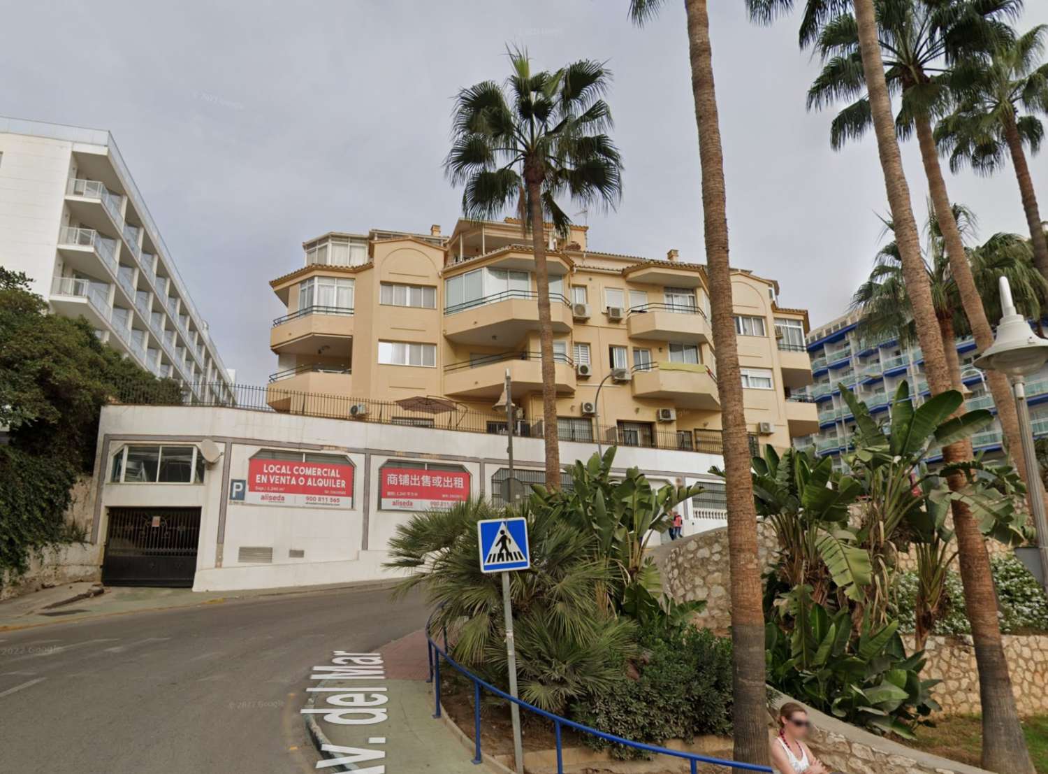 MEDIA TEMPORADA . SE ALQUILA  DESDE 1.3.26-30.6.2026 y DESDE 1.10.26-30.6.27  BONITO APARTAMENTO CON VISTAS PARCIALES AL MAR EN PUERTO MARINA (BENALMADENA)