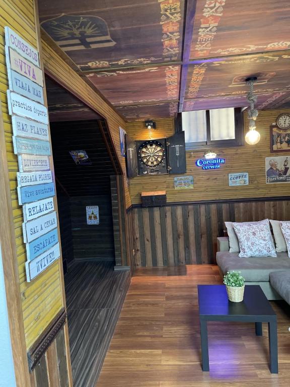 SE ALQUILA DESDE AHORA HASTA 31.05.2026 BONITO APARTAMENTO EN PLANTA BAJA EN BENALMADENA