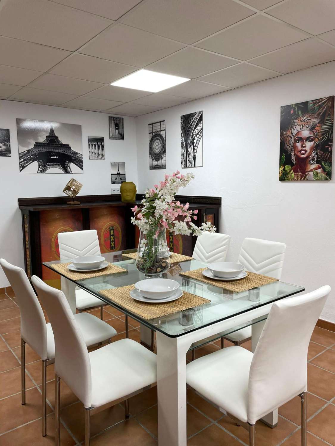 SE ALQUILA DESDE AHORA HASTA 31.05.2026 BONITO APARTAMENTO EN PLANTA BAJA EN BENALMADENA