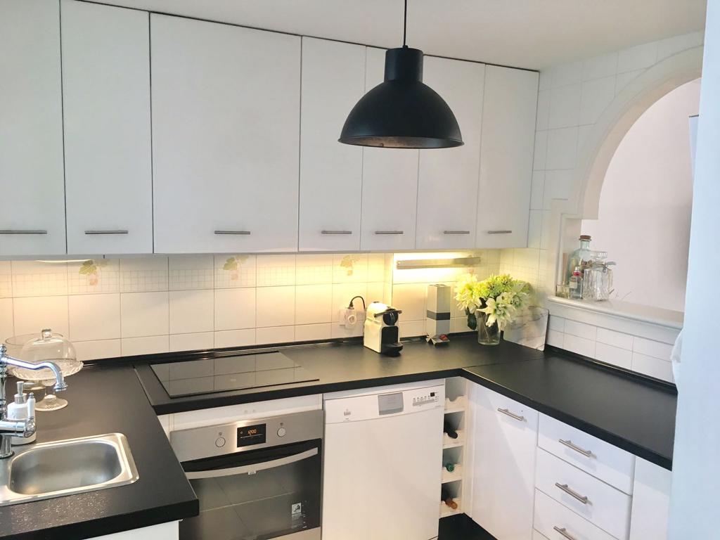 SE ALQUILA DESDE 01.10.2025 HASTA 30/06/2026  BONITO CHALET ADOSADO EN ZONA CALABURRA (MIJAS COSTA)