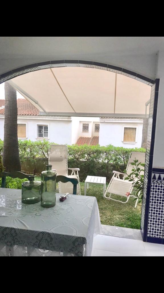 SE ALQUILA DESDE 01.10.2025 HASTA 30/06/2026  BONITO CHALET ADOSADO EN ZONA CALABURRA (MIJAS COSTA)