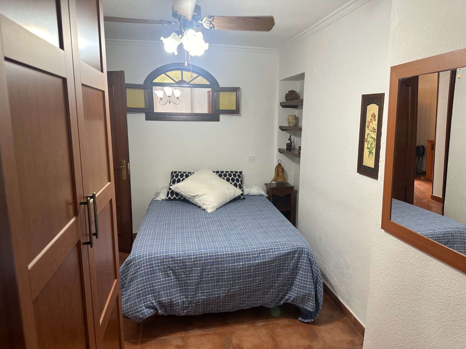 SE ALQUILA DESDE  1.10.2026-30.6.2027 BONITO APARTAMENTO EN LA CARIHUELA (TORREMOLINOS)