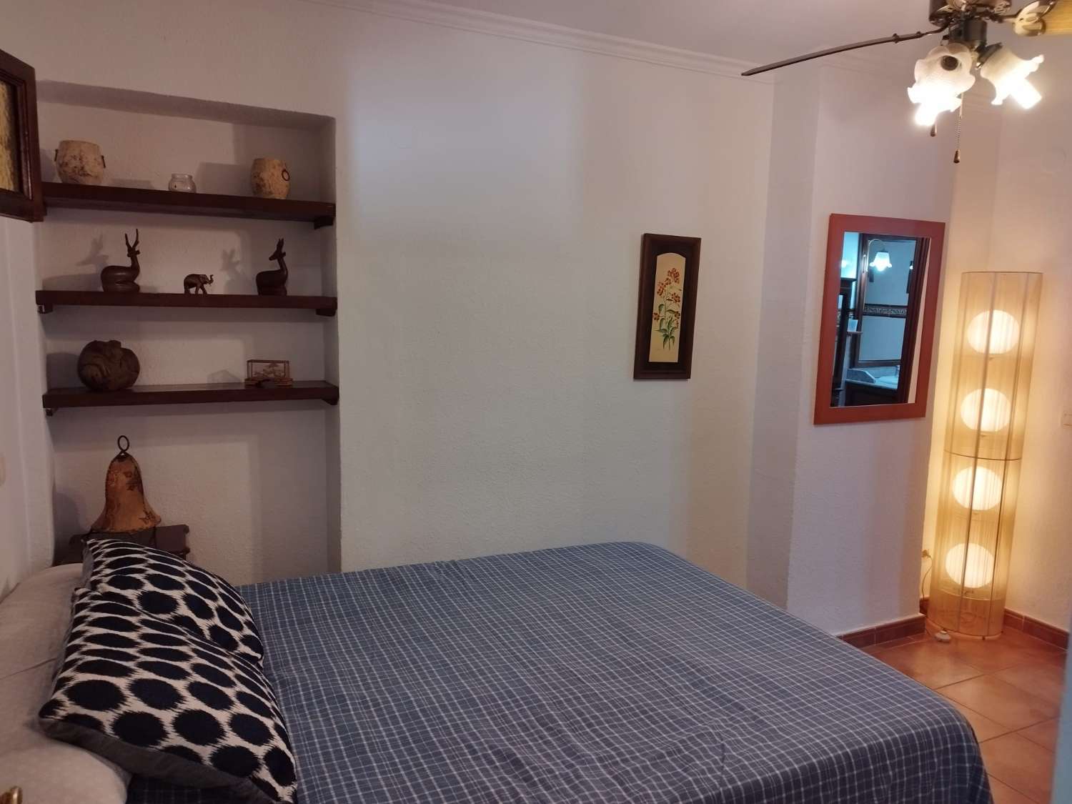 SE ALQUILA DESDE  1.10.2026-30.6.2027 BONITO APARTAMENTO EN LA CARIHUELA (TORREMOLINOS)