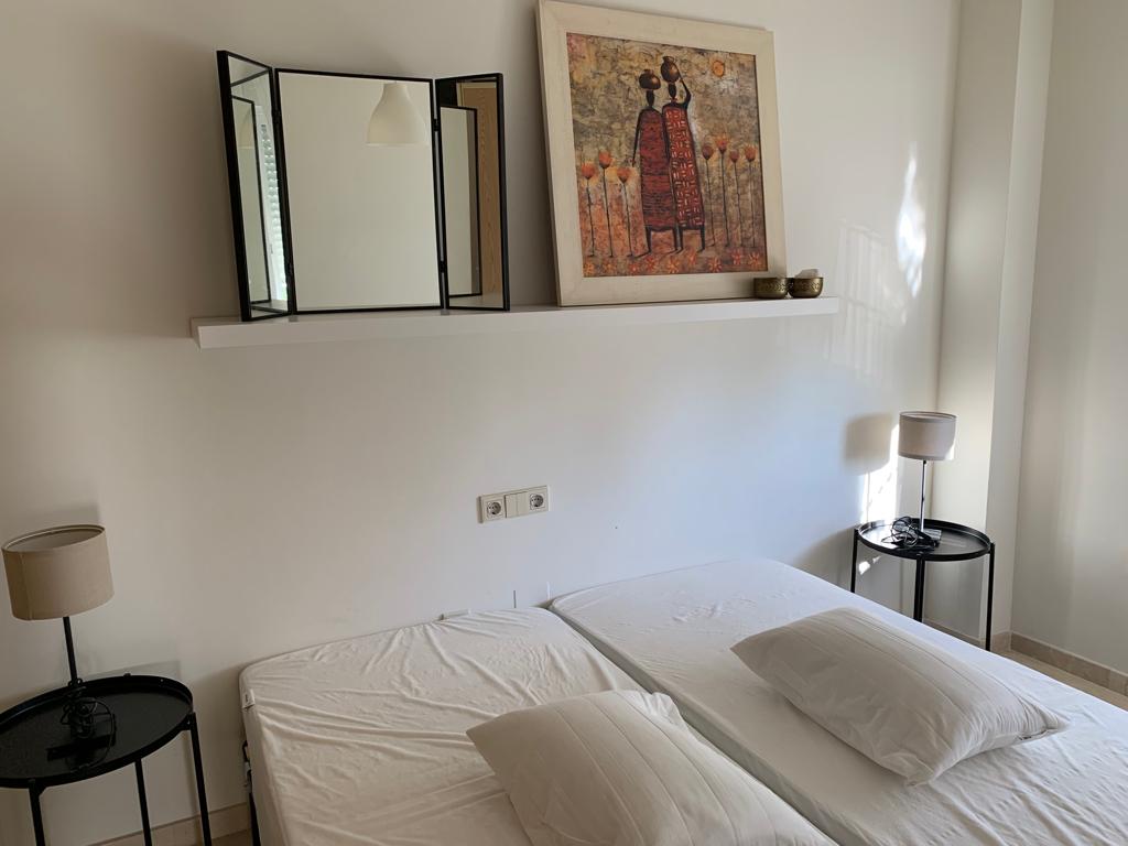 MEDIA TEMPORADA . SE ALQUILA MAGNIFICO APARTAMENTO DEL 1.09.2026-30.06.2027 EN TORREMOLINOS