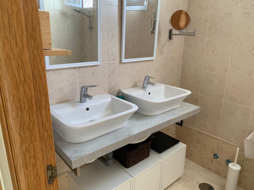 MEDIA TEMPORADA . SE ALQUILA MAGNIFICO APARTAMENTO DEL 1.09.2026-30.06.2027 EN TORREMOLINOS