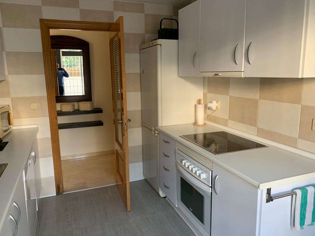 MEDIA TEMPORADA . SE ALQUILA MAGNIFICO APARTAMENTO DEL 1.09.2026-30.06.2027 EN TORREMOLINOS