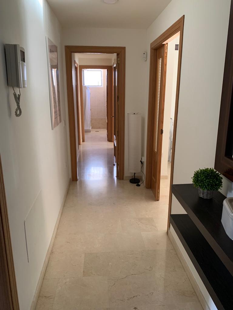 MEDIA TEMPORADA . SE ALQUILA MAGNIFICO APARTAMENTO DEL 1.09.2026-30.06.2027 EN TORREMOLINOS