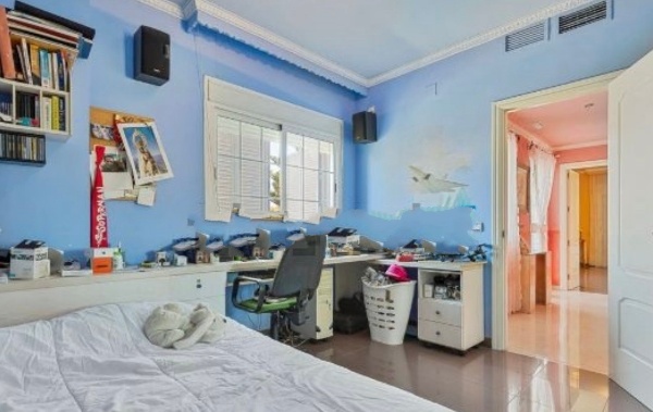 SE VENDE MAGNIFICO CHALET INDEPENDIENTE  EN BENALMADENA