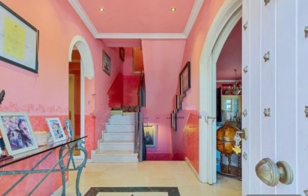 SE VENDE MAGNIFICO CHALET INDEPENDIENTE  EN BENALMADENA