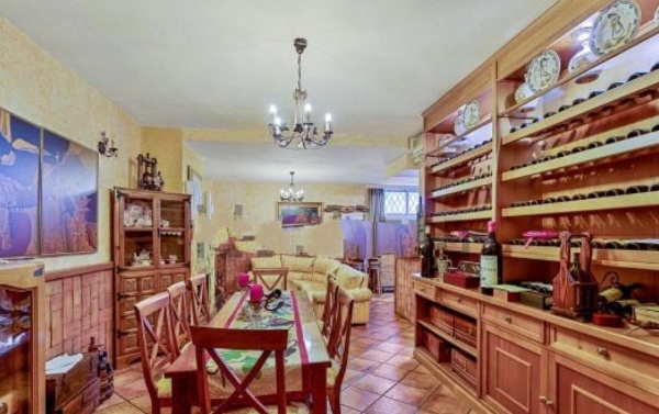 SE VENDE MAGNIFICO CHALET INDEPENDIENTE  EN BENALMADENA