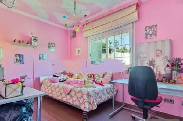 SE VENDE MAGNIFICO CHALET INDEPENDIENTE  EN BENALMADENA