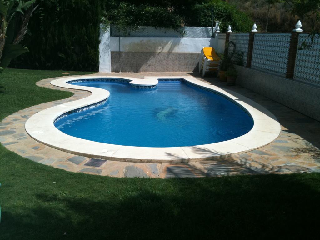 SE VENDE MAGNIFICO CHALET INDEPENDIENTE  EN BENALMADENA