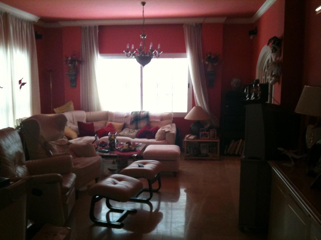 SE VENDE MAGNIFICO CHALET INDEPENDIENTE  EN BENALMADENA