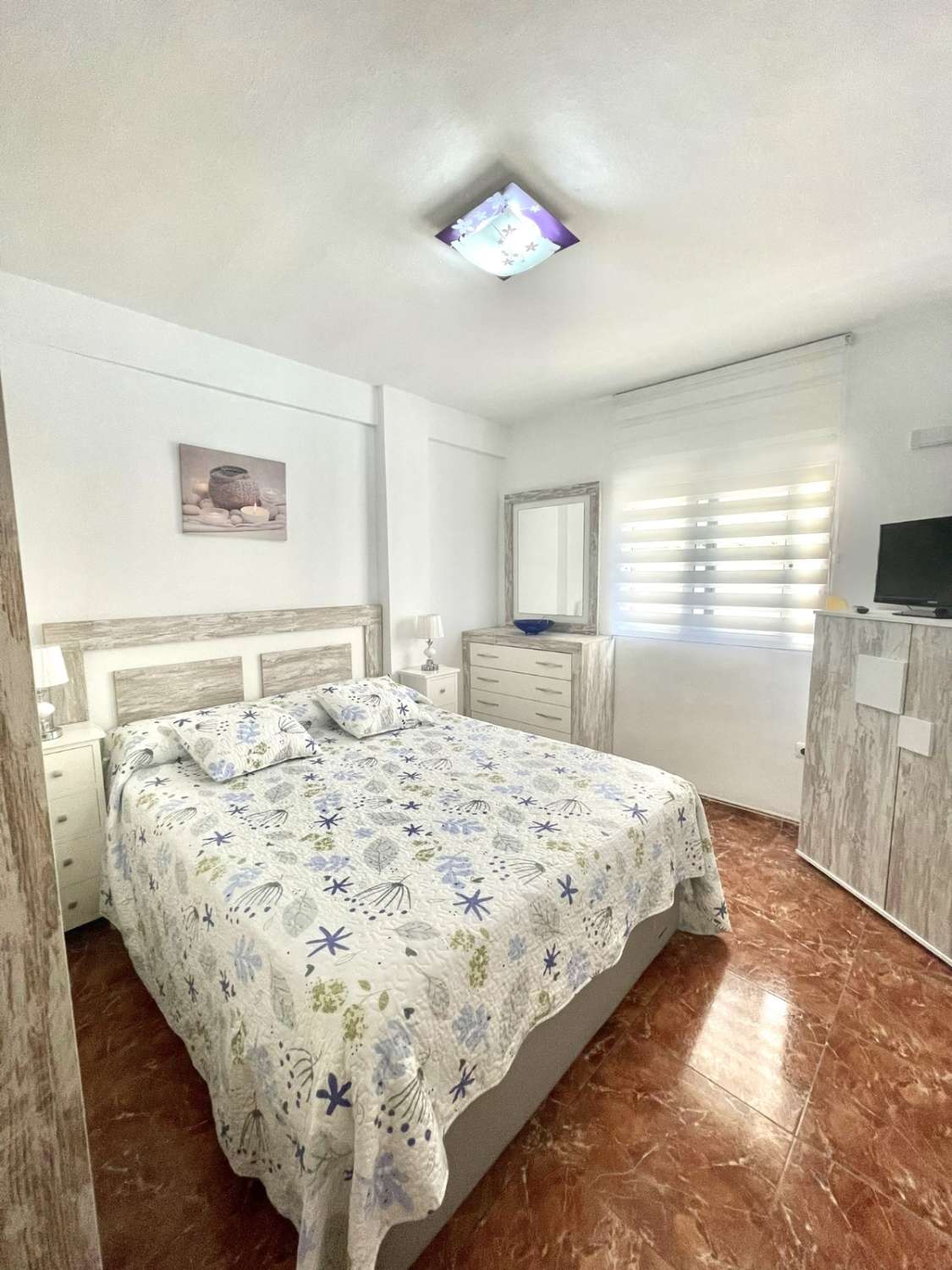 SE ALQUILA HASTA 31/5/26 Y DESDE 01/09/2026 HASTA 30/06/2027 BONITO APARTAMENTO EN NERJA