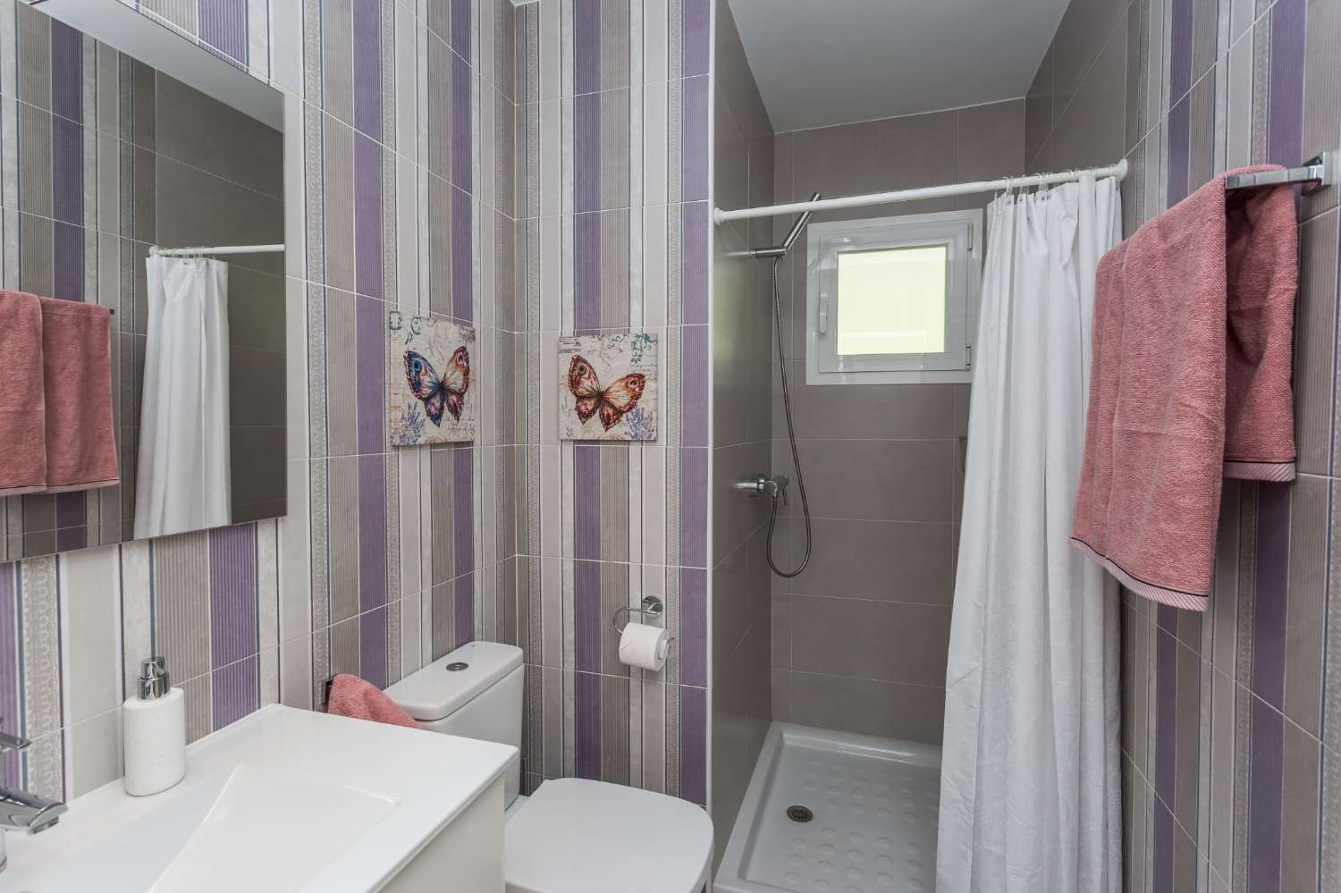 SE ALQUILA LARGA TEMPORADA  BONITO CHALET PAREADO EN EL CHAPARRAL DE MIJAS COSTA