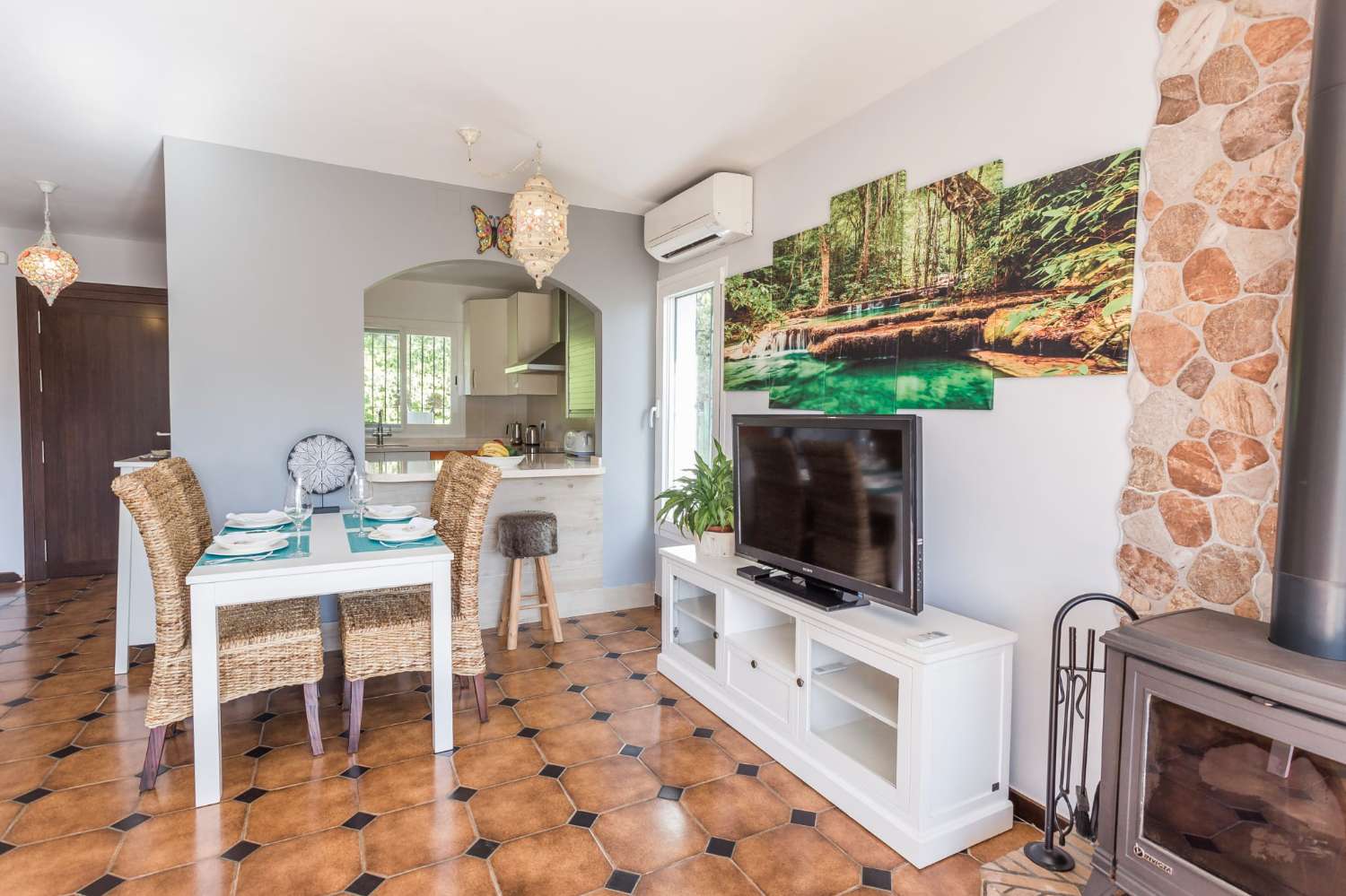 SE ALQUILA LARGA TEMPORADA  BONITO CHALET PAREADO EN EL CHAPARRAL DE MIJAS COSTA