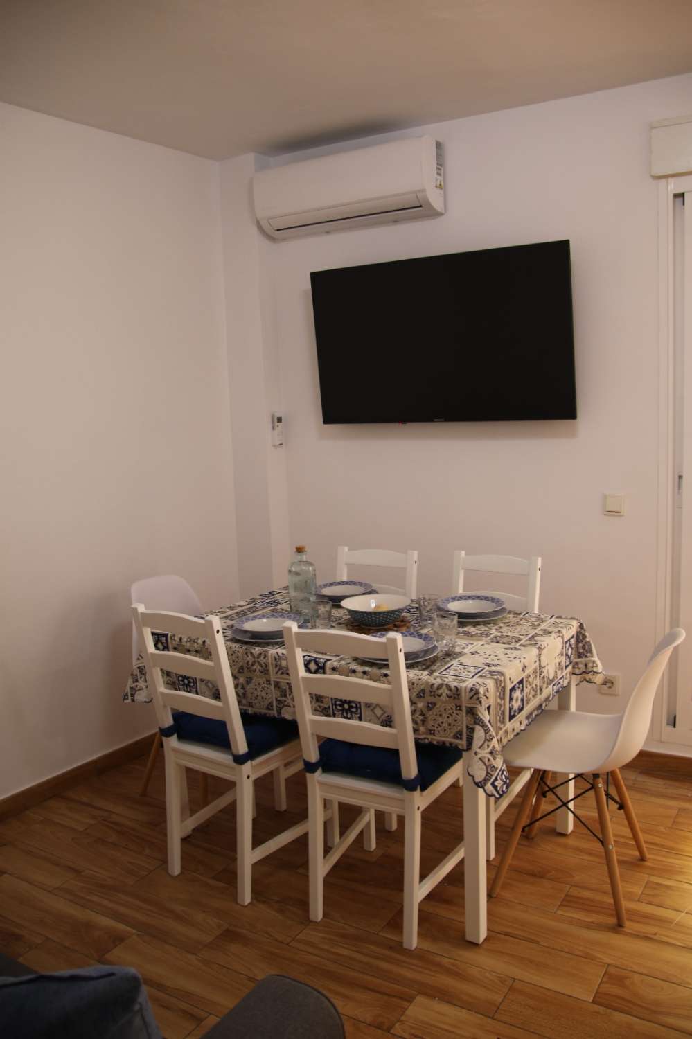 SE  ALQUILA DESDE 09/03/26 -30/06/26 Y DESDE 01/09/2026-30/06/2027  BONITO APARTAMENTO EN EL CENTRO DE FUENGIROLA
