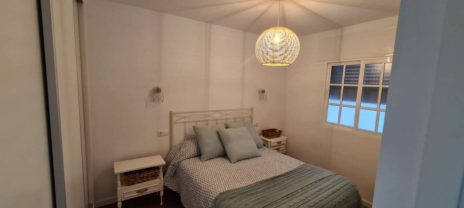 SE ALQUILA DESDE AHORA HASTA 30.6.26 y DE 1.9.26-30.6.27  MAGNIFICO APARTAMENTO EN 1ª LINEA DE PLAYA  (LOS BOLICHES ) FUENGIROLA.