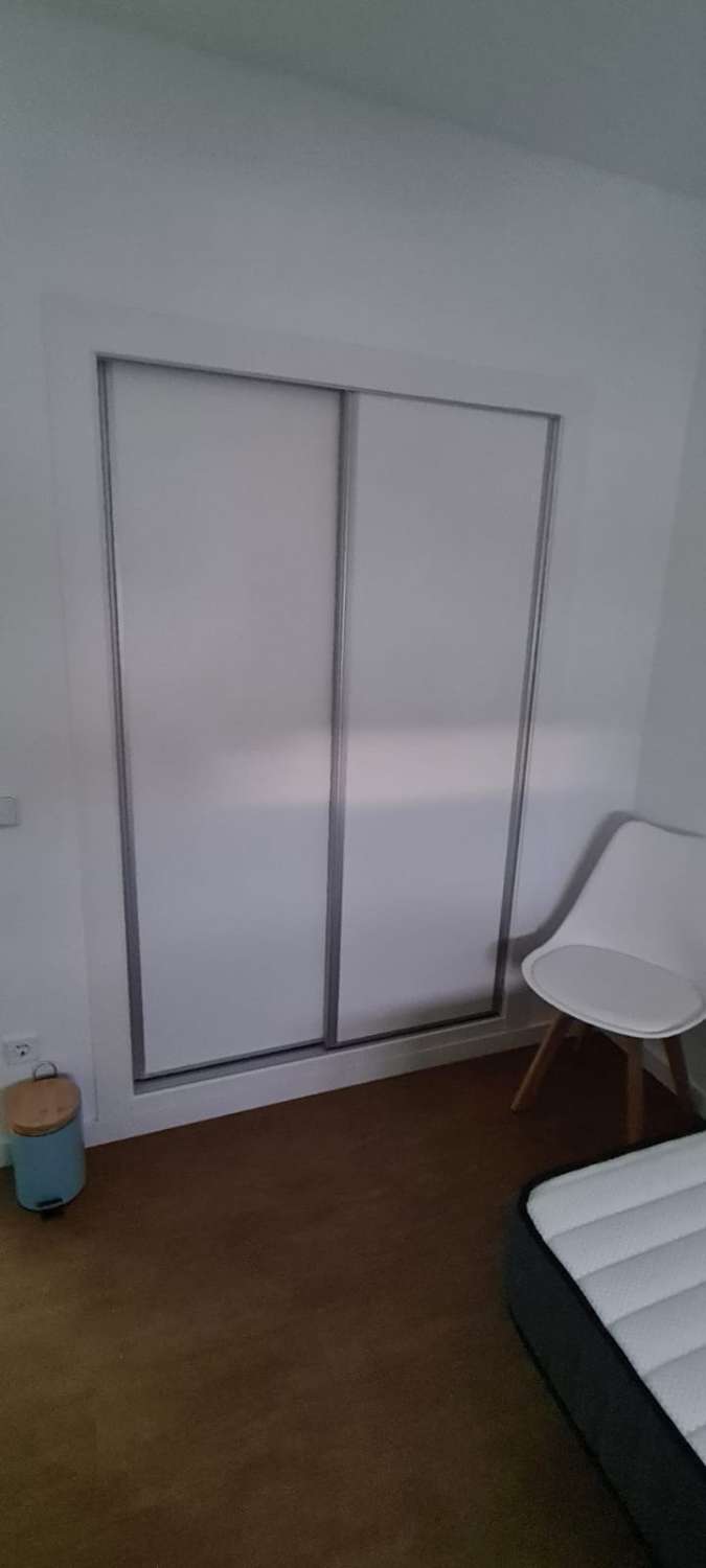 SE ALQUILA DESDE AHORA HASTA 30.6.26 y DE 1.9.26-30.6.27  MAGNIFICO APARTAMENTO EN 1ª LINEA DE PLAYA  (LOS BOLICHES ) FUENGIROLA.