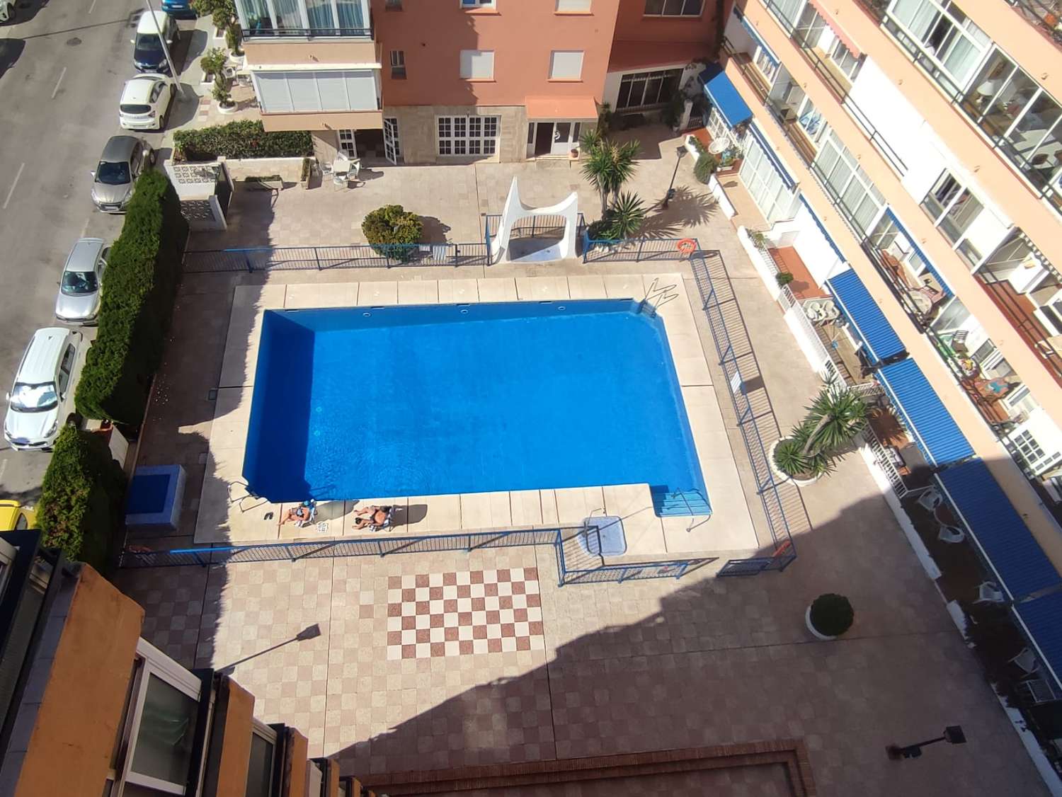 Se alquila desde ahora hasta 31/05/26 y desde 01/09/2026 hasta 30/06/2027 bonito estudio en Torremolinos