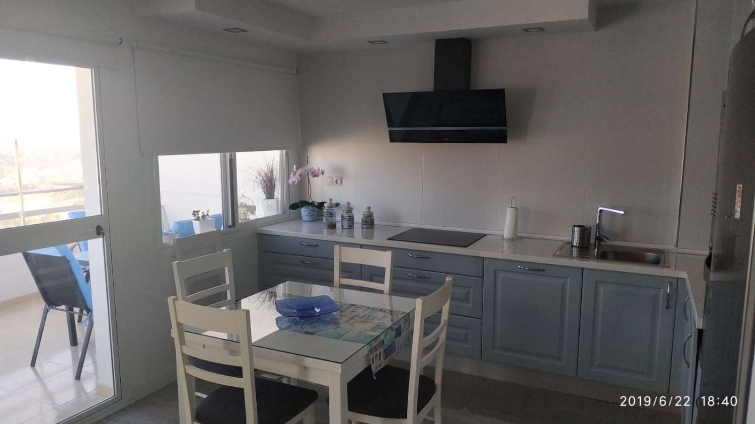 SE ALQUILA DESDE 01/02/2027 HASTA 1/06/2027 BONITO APARTAMENTO CON VISTAS AL MAR  EN EL CENTRO DE ARROYO DE LA MIEL (BENALMADENA)