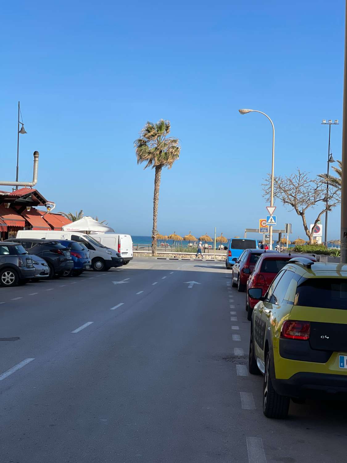 SE ALQUILA DESDE AHORA HASTA 30.6.25 MAGNIFICO APARTAMENTO EN PLAYAMAR (TORREMOLINOS)