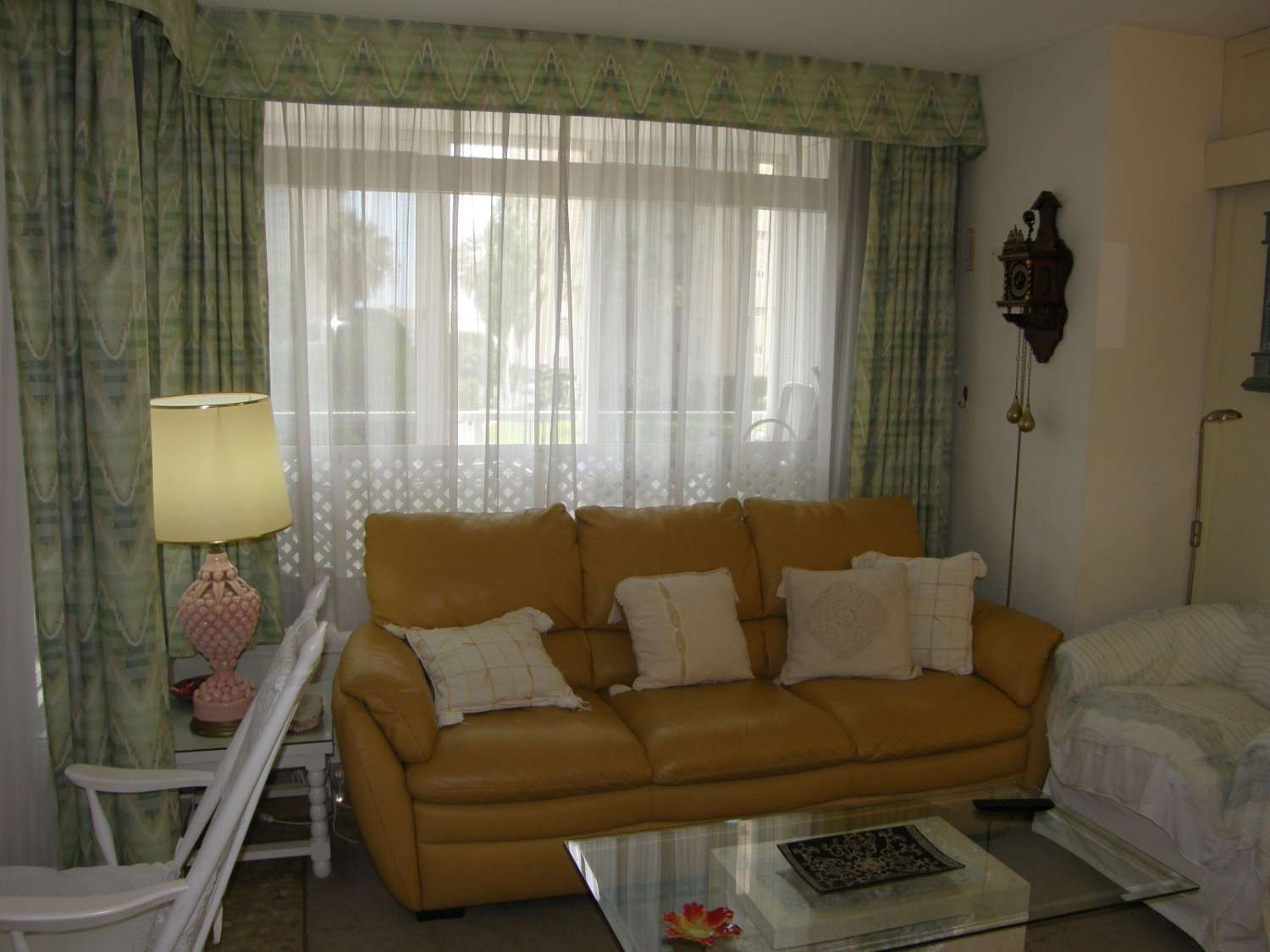 SE ALQUILA BONITO APARTAMENTO CON VISTAS  PARCIALES AL MAR  DESDE 01/09/2026 -30.6.27 EN  PLAYAMAR (TORREMOLINOS)