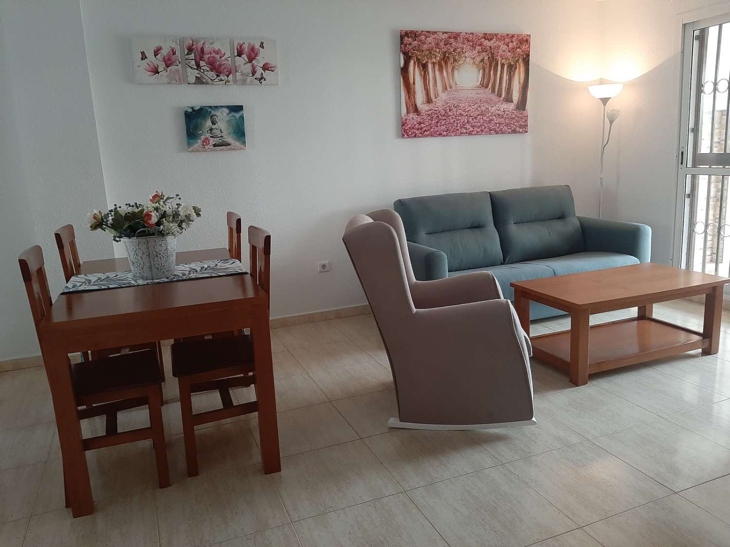 MEDIA TEMPORADA . SE ALQUILA BONITO APARTAMENTO EN PLANTA  BAJA   1.9.26 30.6,27 ENBENALMADENA
