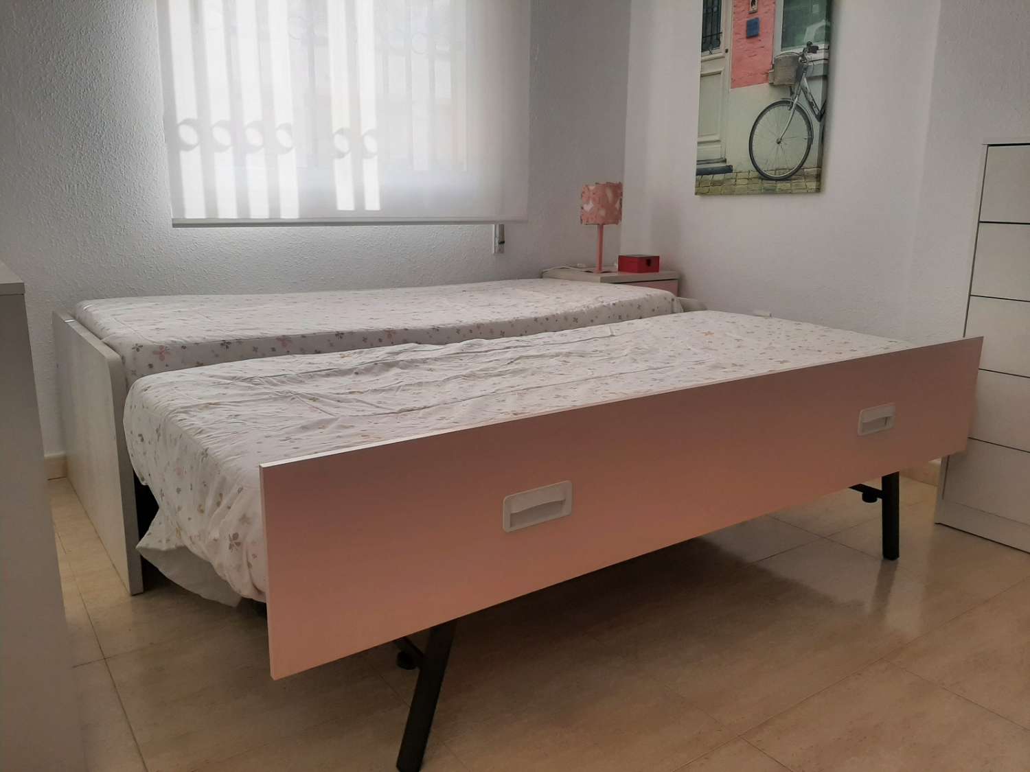 MEDIA TEMPORADA . SE ALQUILA BONITO APARTAMENTO EN PLANTA  BAJA   1.9.26 30.6,27 ENBENALMADENA