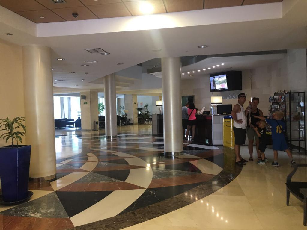 SE ALQUILA  DESDE 02.04.26.-30.6.26 Y DESDE 01/09/2026-30/06/2027 BONITO APARTAMENTO CON VISTAS AL MAR A 200 METROS DE LA PLAYA EN BENALMADENA