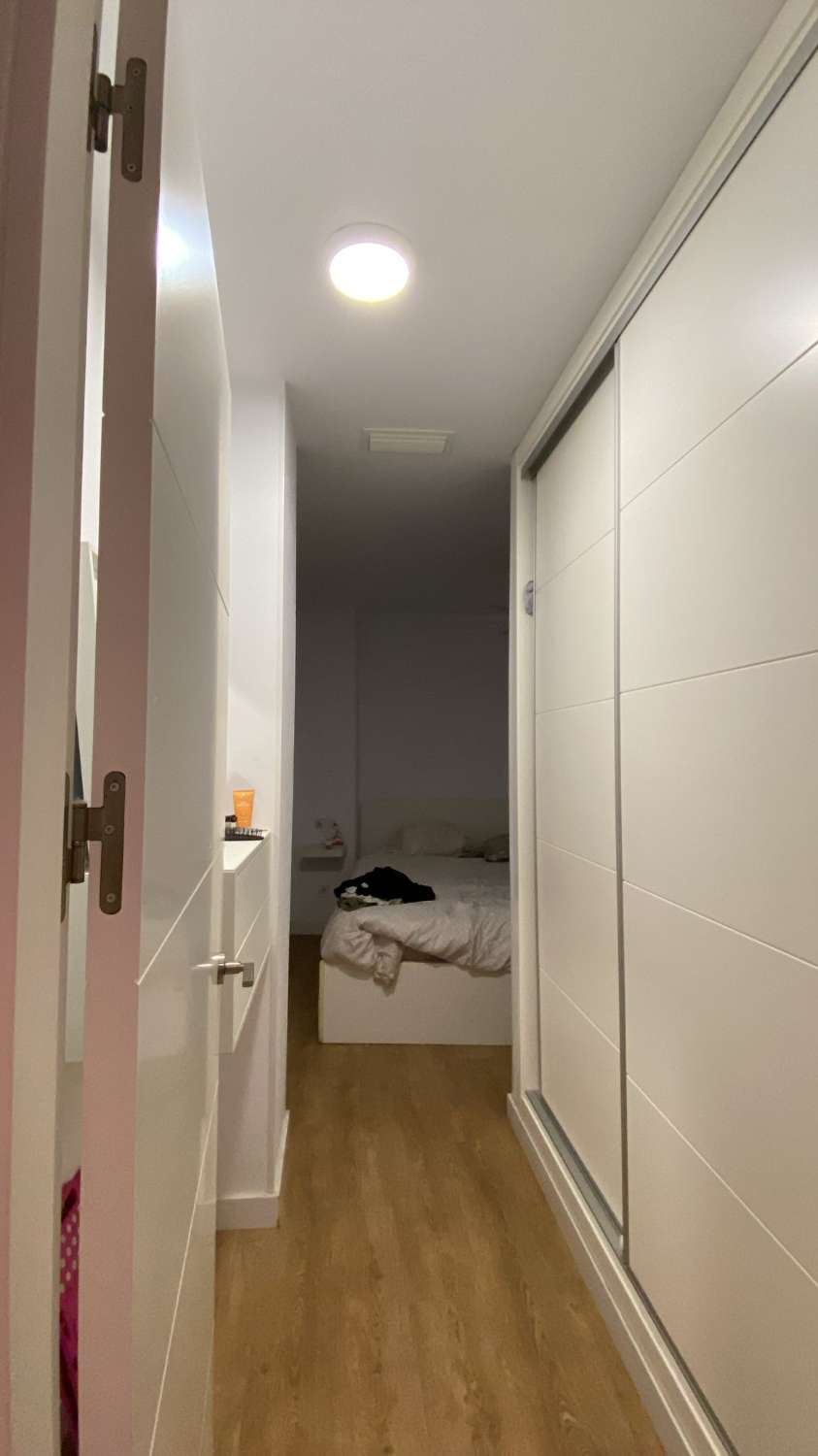 SE ALQUILA DEL 22/01/2026 a 30/06/2026 y del 1.9.26 al 30.6.27 BONITO APARTAMENTO EN LA PLAYA DE LOS BOLICHES (FUENGIROLA)