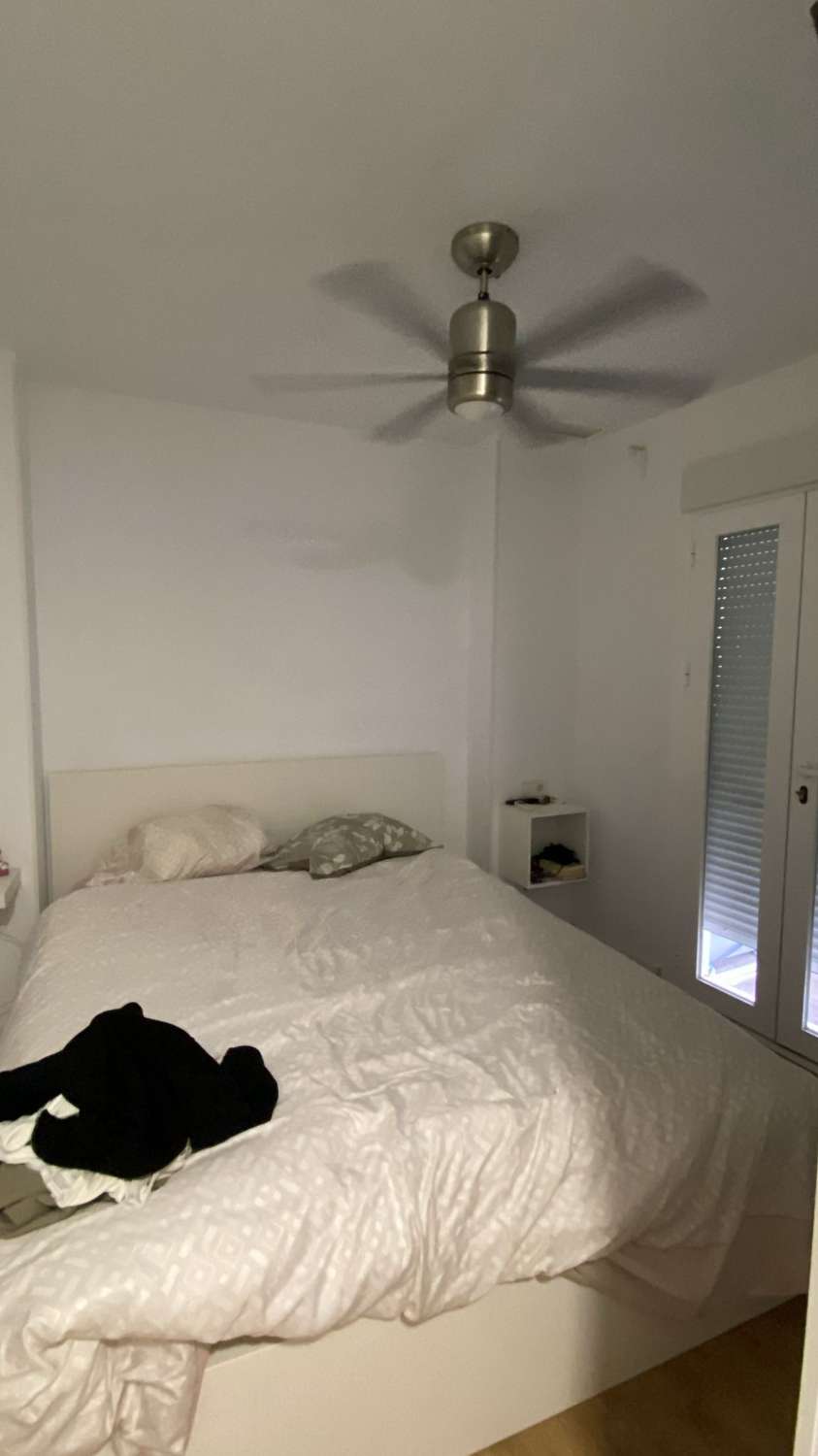 SE ALQUILA DEL 22/01/2026 a 30/06/2026 y del 1.9.26 al 30.6.27 BONITO APARTAMENTO EN LA PLAYA DE LOS BOLICHES (FUENGIROLA)