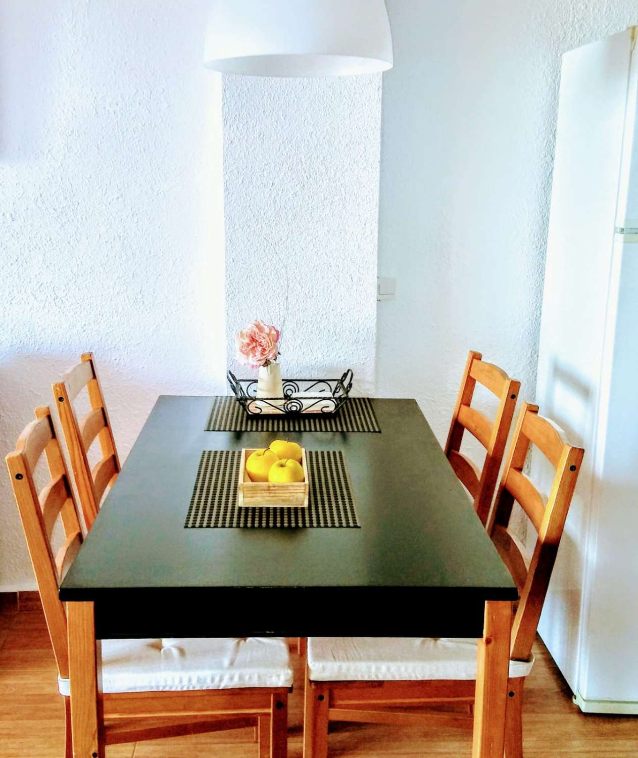 Se alquila desde 01/09/2026-30/06/2027 HERMOSO ESTUDIO EN PLENO CENTRO DE TORREMOLINOS CON VISTAS AL MAR