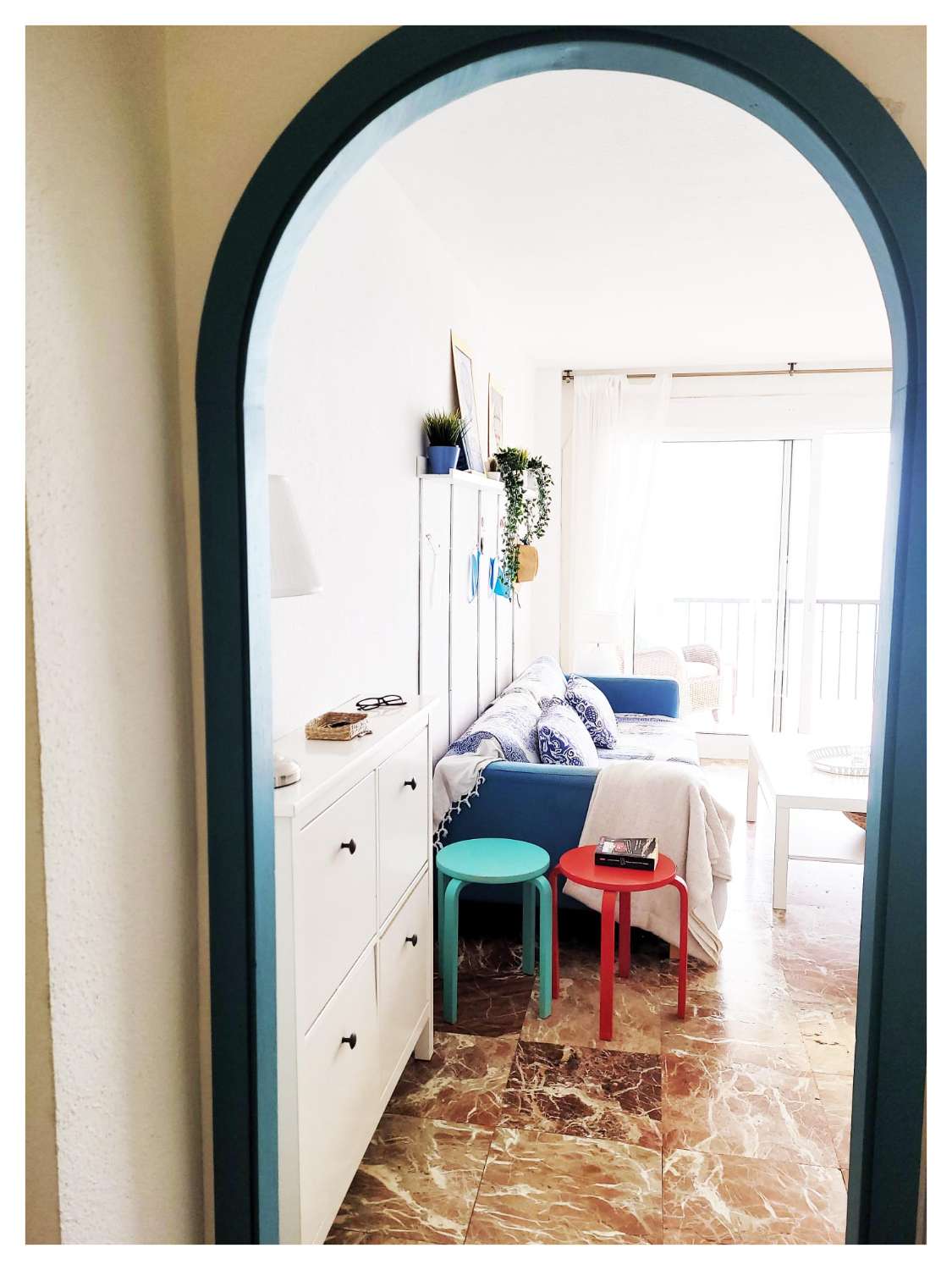 MEDIA TEMPORADA . SE ALQUILA  DESDE 1.10.26-31.05.27 MAGNIFICO ATICO   CON VISTAS AL MAR E EN ZONA LAS GAVIOTAS (FUENGIROLA )