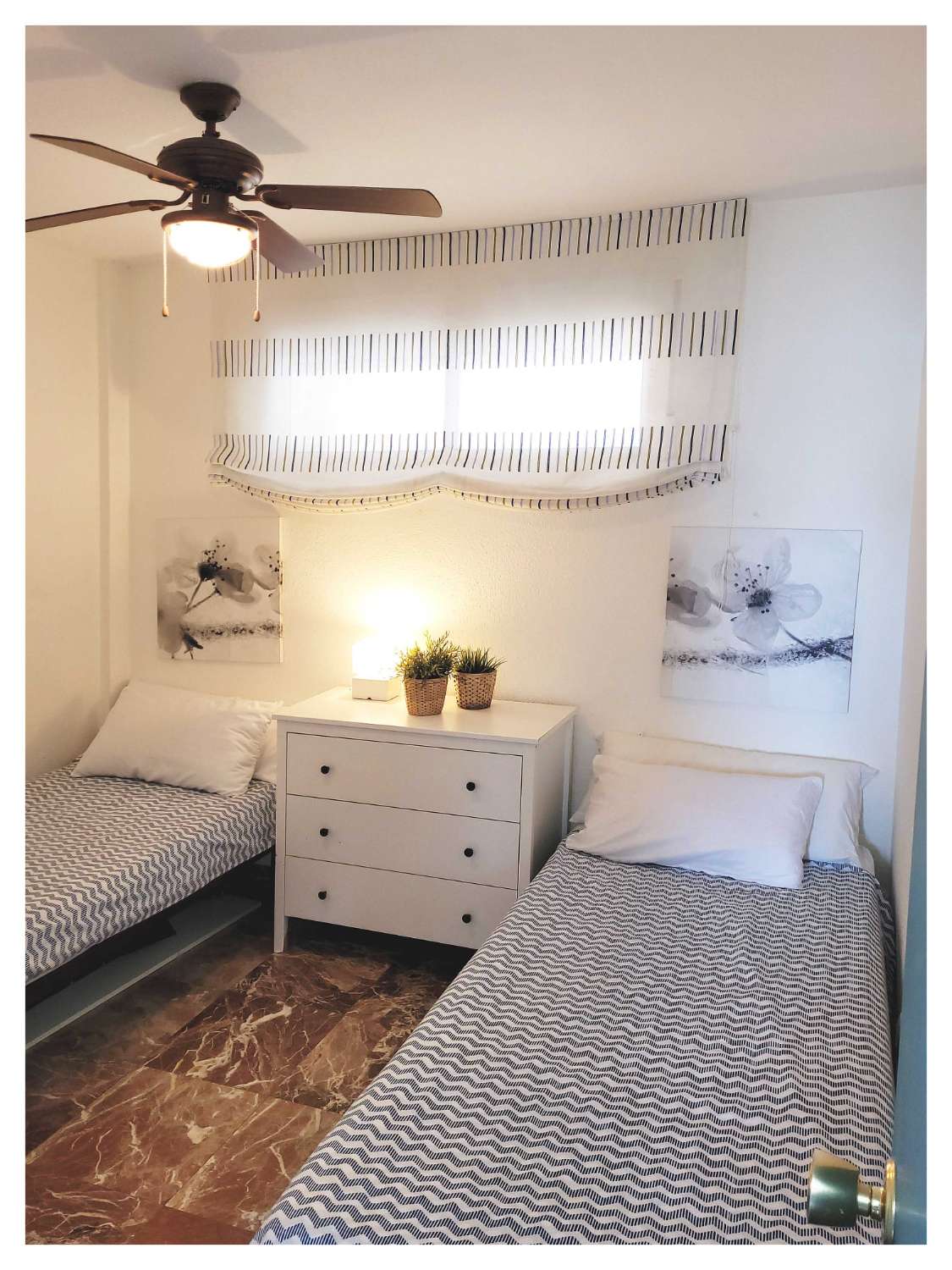 MEDIA TEMPORADA . SE ALQUILA  DESDE 1.10.26-31.05.27 MAGNIFICO ATICO   CON VISTAS AL MAR E EN ZONA LAS GAVIOTAS (FUENGIROLA )