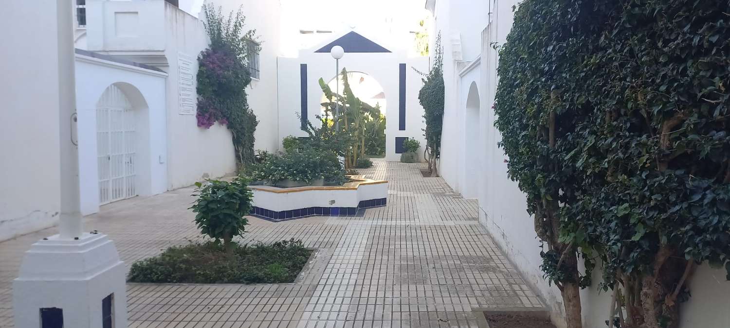 SE VENDE MAGNIFICO PISO EN ZONA CASTILLO DE SOHAIL  CON VISTAS AL MAR (FUENGIROLA)