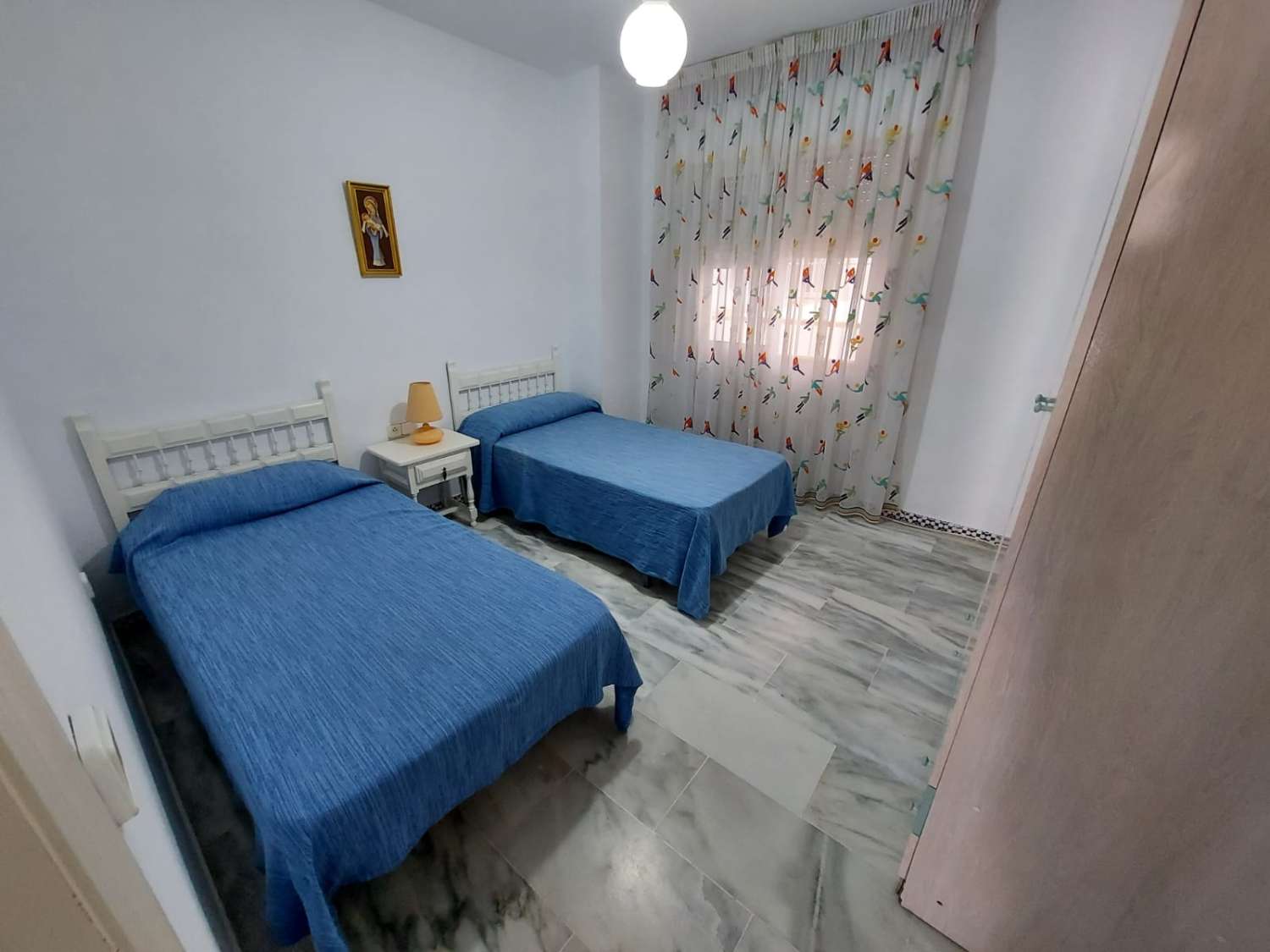 SE VENDE MAGNIFICO PISO EN ZONA CASTILLO DE SOHAIL  CON VISTAS AL MAR (FUENGIROLA)