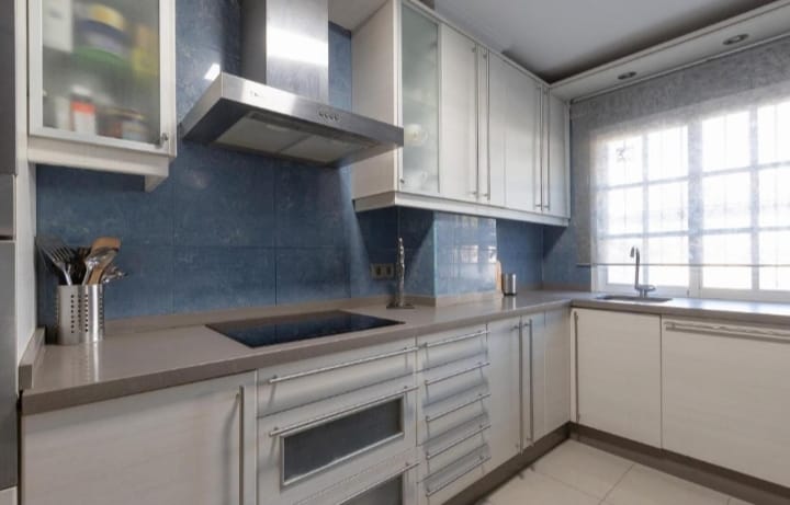 MEDIA TEMPORADA  . Se alquila del  01/09/26-30/06/27  magnifico  Chalet Adosado en Torrequebrada (Benalmadena)