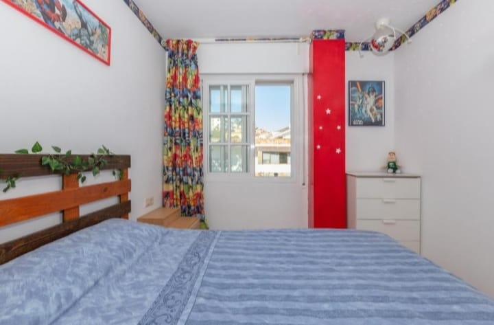 MEDIA TEMPORADA  . Se alquila del  01/09/26-30/06/27  magnifico  Chalet Adosado en Torrequebrada (Benalmadena)