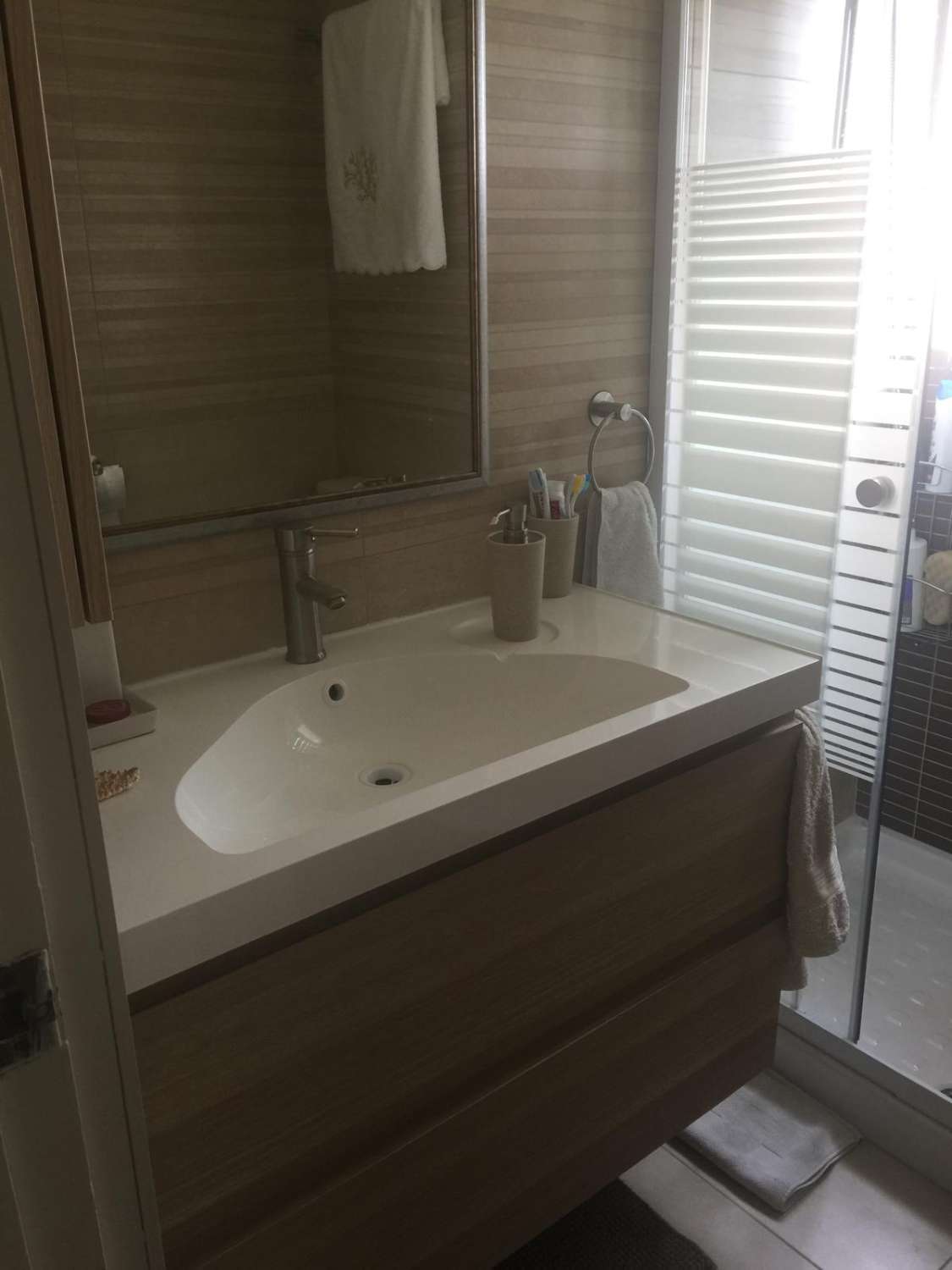 SE ALQUILA DESDE  1.11.26-30.6.27 MAGNIFICO APARTAMENTO CON VISTAS AL MAR EN 1ª LINEA DE PLAYA EN PLAYAMAR (TORREMOLINOS)