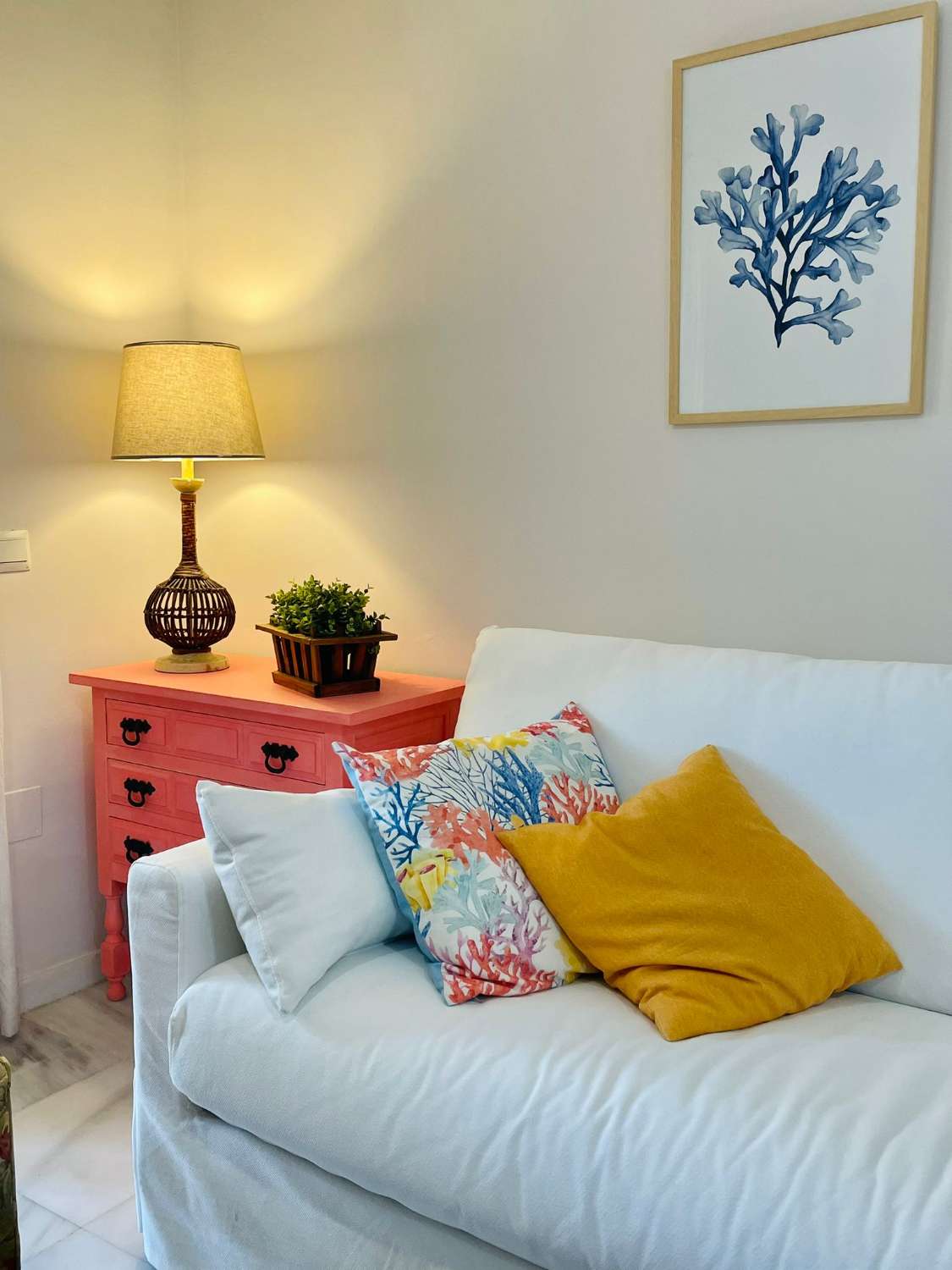 MEDIA TEMPORADA . SE ALQUILA DEL 1.9.26-15.6.27.BONITO APARTAMENTO CERCA DEL CAMPO DE GOLF DE TORREQUEBRADA (BENALMADENA