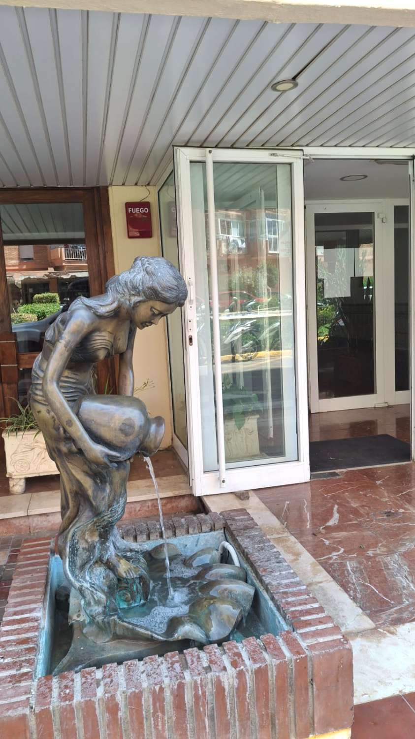 SE ALQUILA  DE 15.03.26-30.6.26  Y desde 01/09/2026 hasta 30/06/2027 BONITO APARTAMENTO CON VISTAS AL MAR EN ARROYO DE LA MIEL