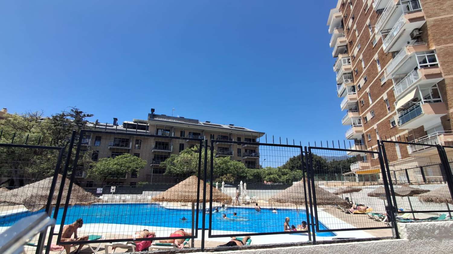 SE ALQUILA  DE 15.03.26-30.6.26  Y desde 01/09/2026 hasta 30/06/2027 BONITO APARTAMENTO CON VISTAS AL MAR EN ARROYO DE LA MIEL