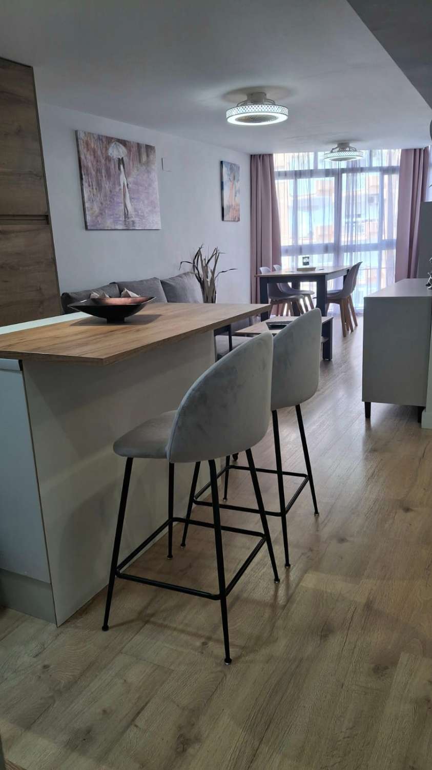 SE ALQUILA  DE 15.03.26-30.6.26  Y desde 01/09/2026 hasta 30/06/2027 BONITO APARTAMENTO CON VISTAS AL MAR EN ARROYO DE LA MIEL