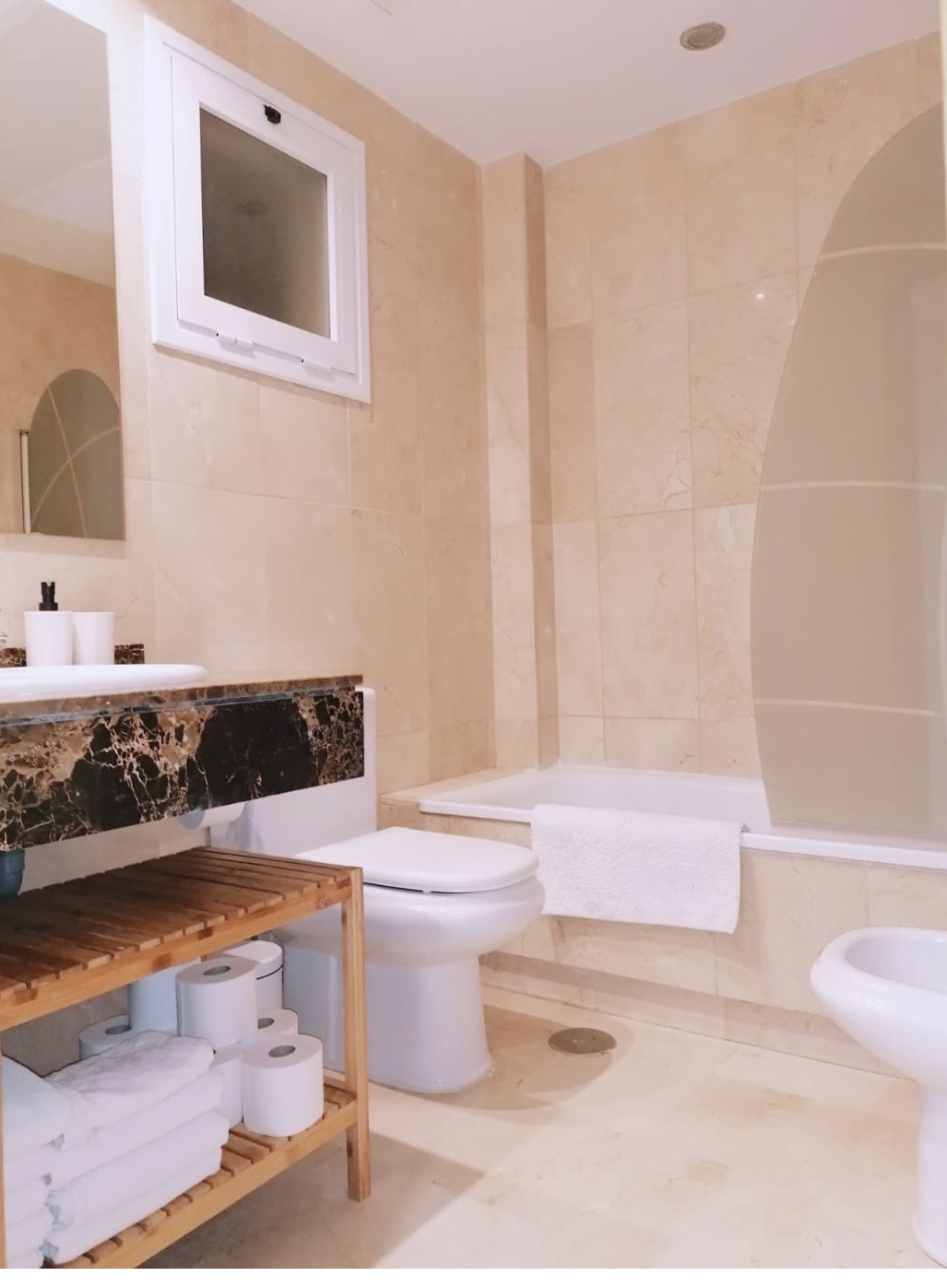 SE ALQUILA DE 21.9.26-30.6.27 PRECIOSO APARTAMENTO  TIPO ADOSADO EN NUEVA TORREQUEBRADA  (BENALMADENA)