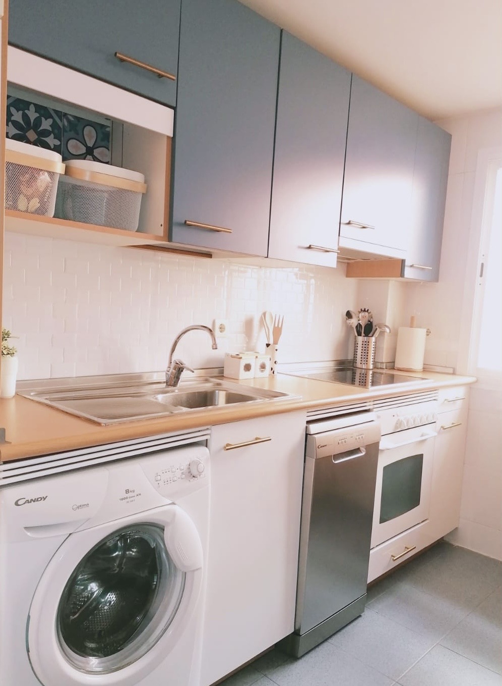 SE ALQUILA DE 21.9.26-30.6.27 PRECIOSO APARTAMENTO  TIPO ADOSADO EN NUEVA TORREQUEBRADA  (BENALMADENA)