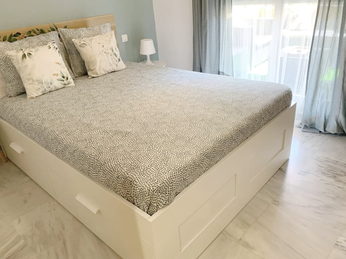 SE ALQUILA DE 21.9.26-30.6.27 PRECIOSO APARTAMENTO  TIPO ADOSADO EN NUEVA TORREQUEBRADA  (BENALMADENA)